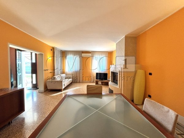 casa indipendente in vendita a Barbarano Mossano in zona Mossano