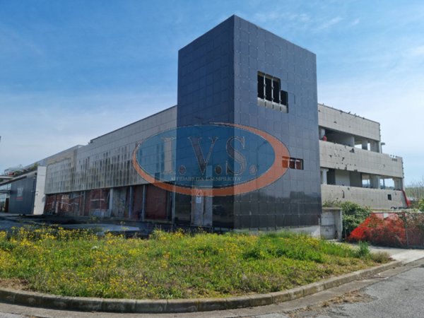 capannone in vendita a Barbarano Mossano in zona Ponte di Barbarano