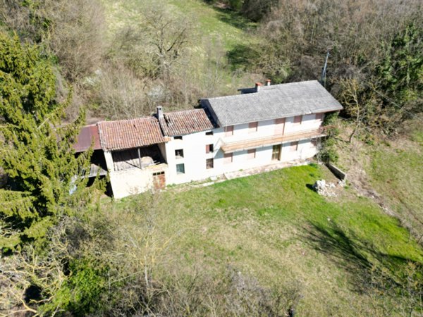 casa indipendente in vendita a Barbarano Mossano in zona Mossano