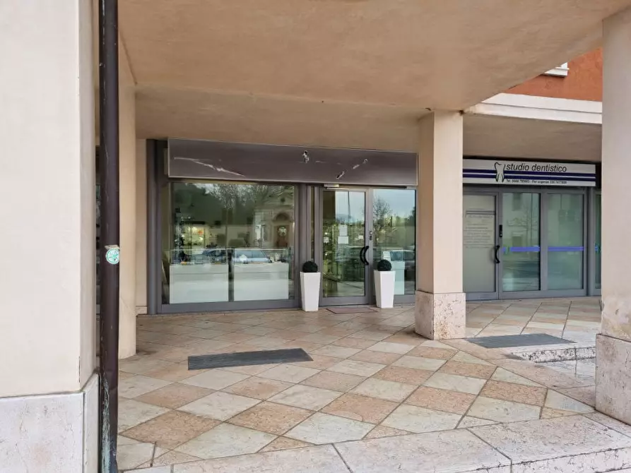 negozio in vendita a Barbarano Mossano