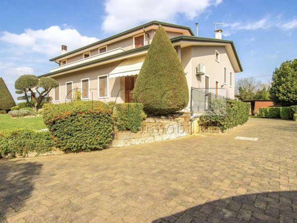casa indipendente in vendita a Barbarano Mossano in zona Ponte di Barbarano