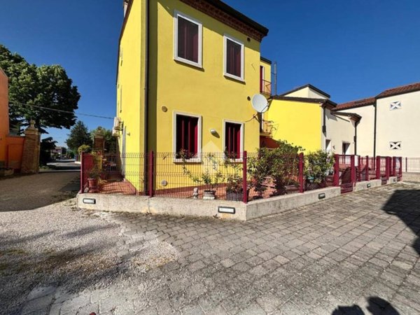 appartamento in vendita a Barbarano Mossano in zona Mossano