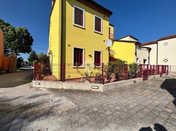 appartamento in vendita a Barbarano Mossano in zona Mossano