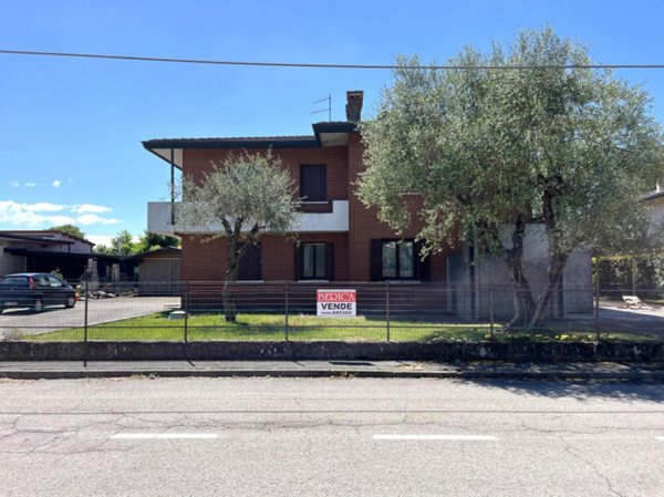 casa indipendente in vendita a Barbarano Mossano