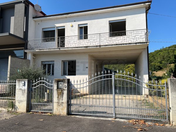 casa indipendente in vendita a Barbarano Mossano in zona Ponte di Barbarano