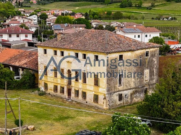 villa in vendita a Barbarano Mossano in zona Barbarano Vicentino