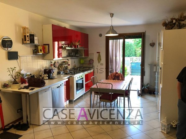 appartamento in vendita a Barbarano Mossano in zona Barbarano Vicentino