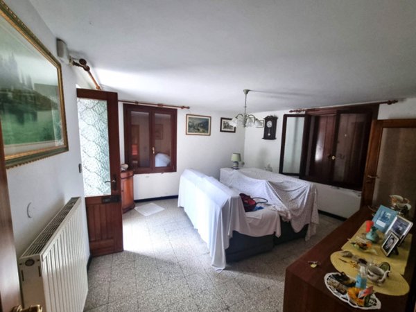 casa semindipendente in vendita a Valbrenta in zona Oliero