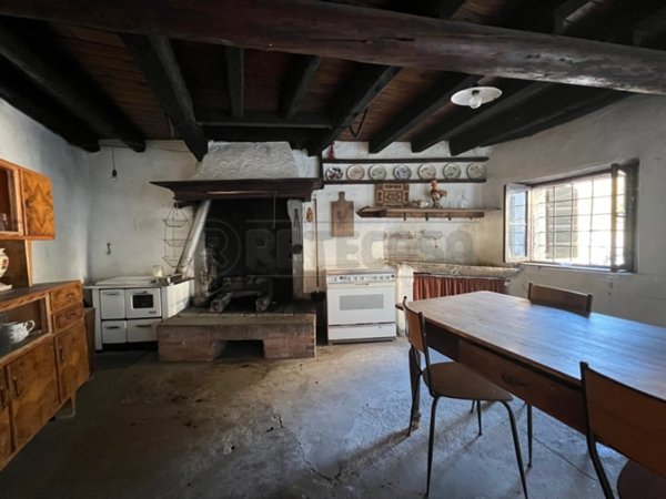 casa indipendente in vendita a Valbrenta in zona San Nazario