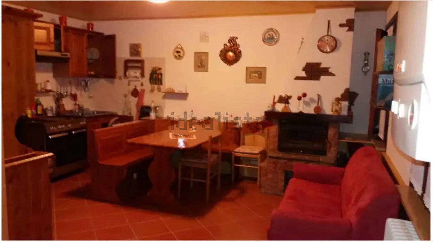 appartamento in vendita a Valbrenta in zona Cismon del Grappa