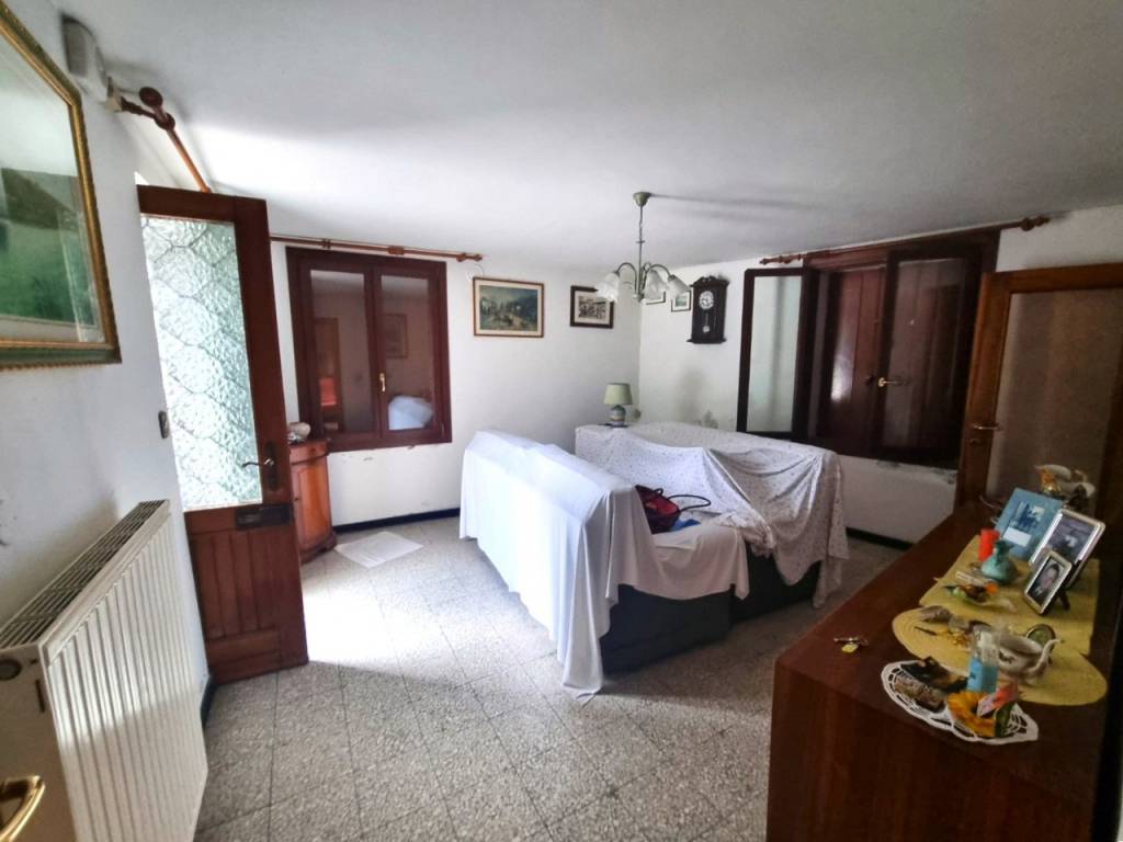 casa indipendente in vendita a Valbrenta in zona San Nazario