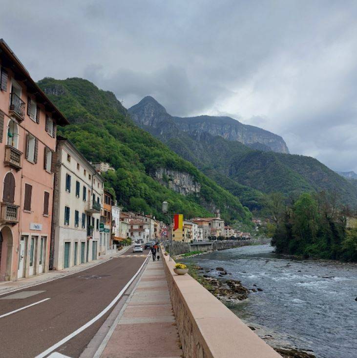 appartamento in vendita a Valbrenta in zona Valstagna