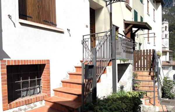 casa indipendente in vendita a Valbrenta in zona Campolongo sul Brenta