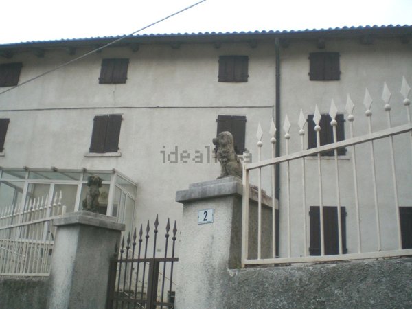 appartamento in vendita a Valbrenta in zona Campolongo sul Brenta