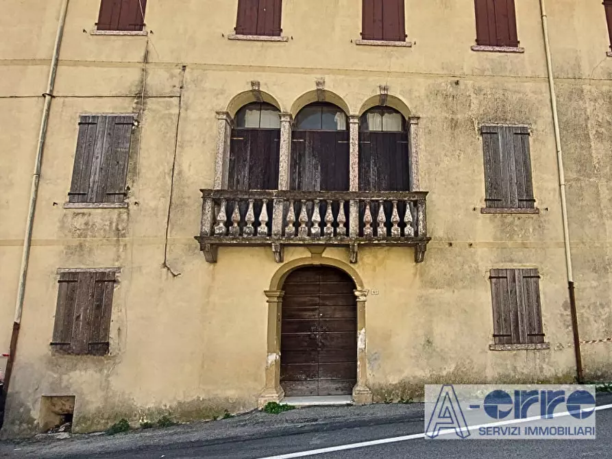 intera palazzina in vendita a Valbrenta in zona Valstagna