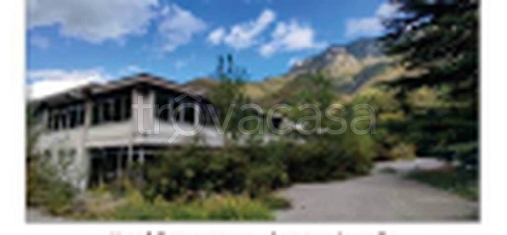 locale commerciale in vendita a Valbrenta in zona Oliero