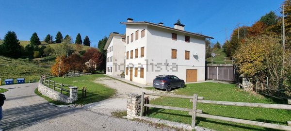 appartamento in vendita a Valbrenta