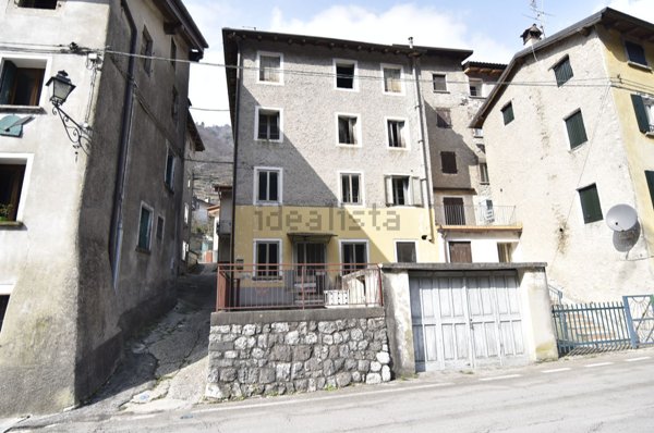 appartamento in vendita a Valbrenta in zona Valstagna