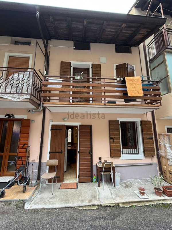 casa indipendente in vendita a Valbrenta in zona Cismon del Grappa