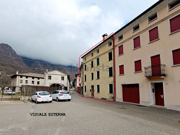 casa indipendente in vendita a Valbrenta in zona San Nazario