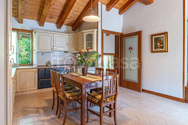 appartamento in vendita a Valbrenta in zona Cismon del Grappa