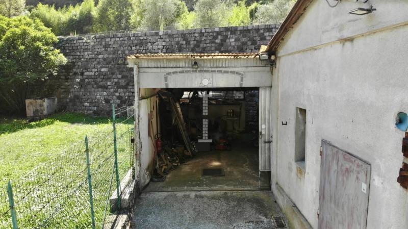 locale commerciale in vendita a Valbrenta in zona Campolongo sul Brenta