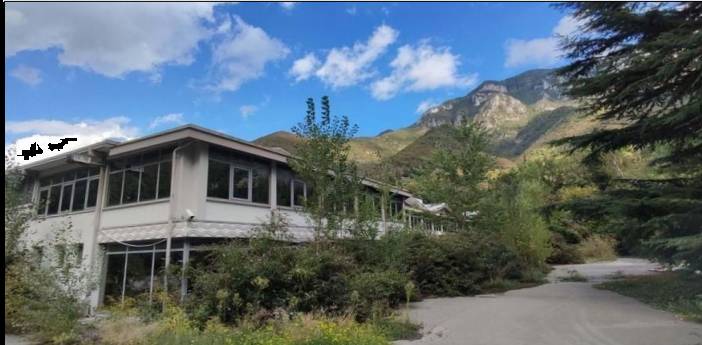 locale di sgombero in vendita a Valbrenta in zona Oliero