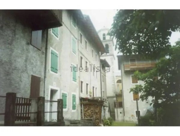 appartamento in vendita a Valbrenta in zona Collicello