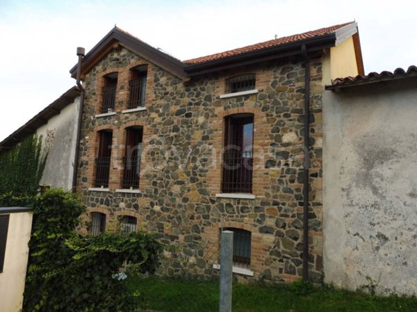 casa indipendente in vendita a Colceresa in zona Villa