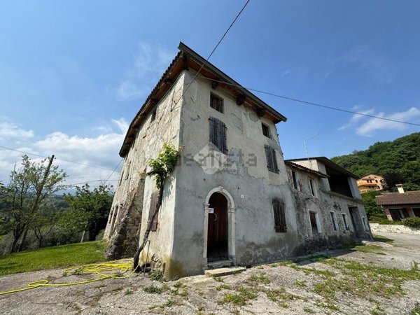 appartamento in vendita a Colceresa