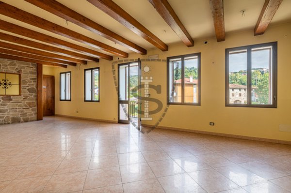 casa indipendente in vendita a Colceresa in zona Villa