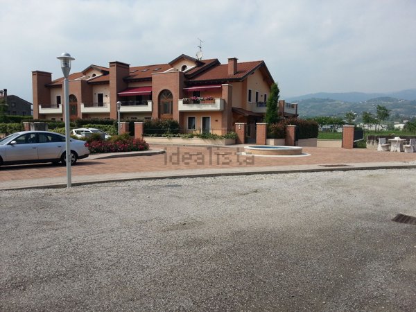 casa indipendente in vendita a Colceresa in zona Villaraspa