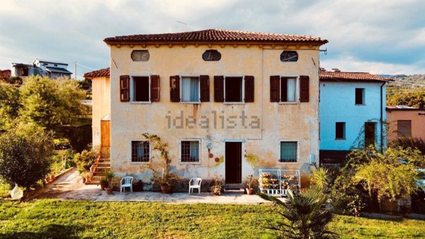 casa indipendente in vendita a Colceresa in zona Molvena
