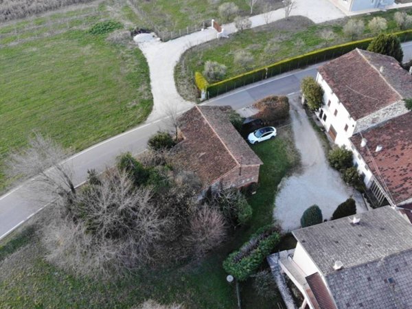 casa indipendente in vendita a Colceresa in zona Mason Vicentino