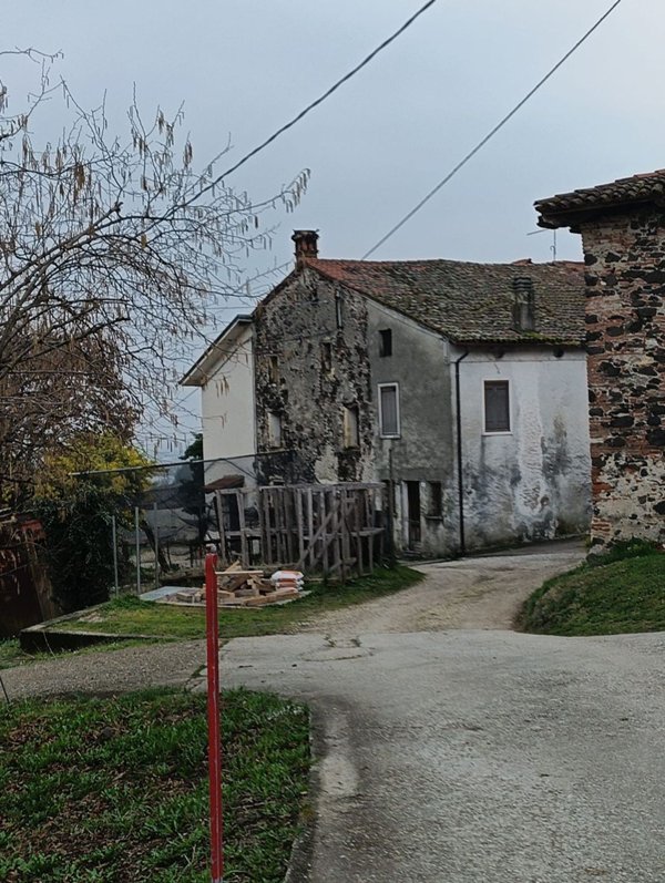 casale in vendita a Colceresa