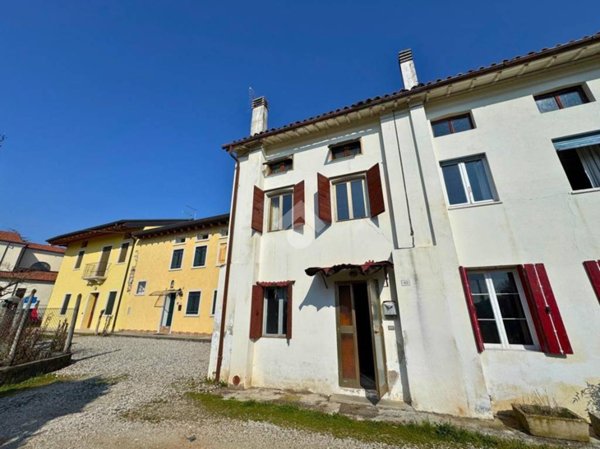 casa indipendente in vendita a Colceresa in zona Villaraspa