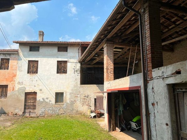 appartamento in vendita a Colceresa