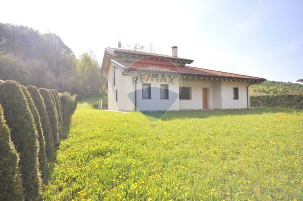 casa indipendente in vendita a Lusiana Conco in zona Conco