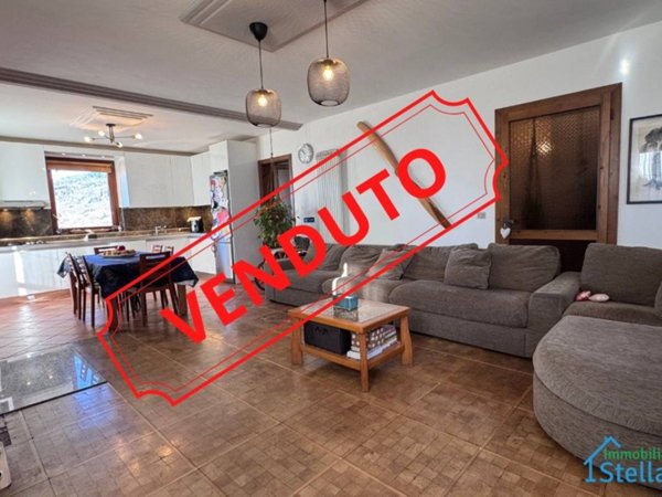 casa indipendente in vendita a Lusiana Conco in zona Lusiana