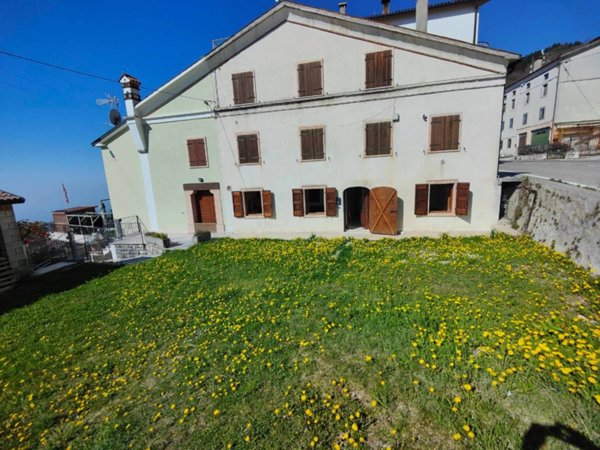 appartamento in vendita a Lusiana Conco