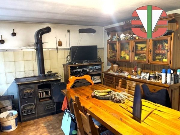 casa indipendente in vendita a Lusiana Conco in zona Conco