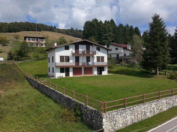 casa indipendente in vendita a Lusiana Conco in zona Conco