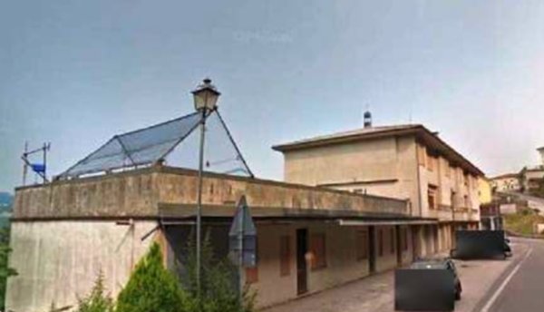 locale di sgombero in vendita a Lusiana Conco