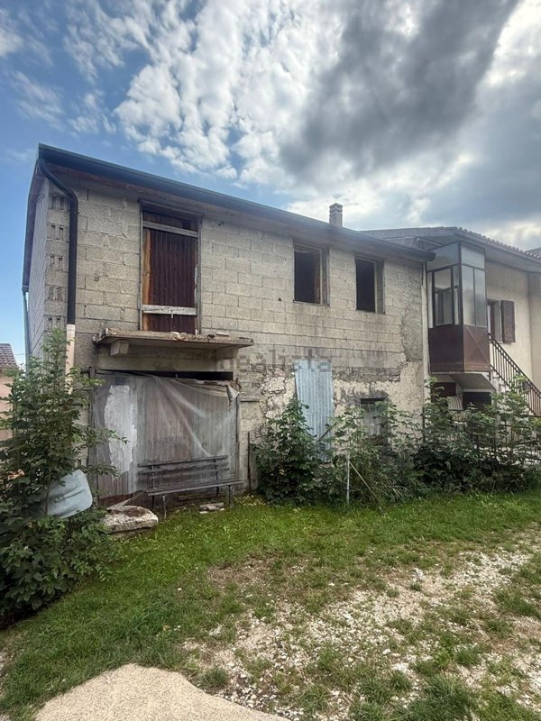 appartamento in vendita a Lusiana Conco in zona Conco