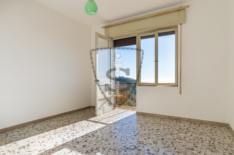 casa indipendente in vendita a Lusiana Conco in zona Lusiana