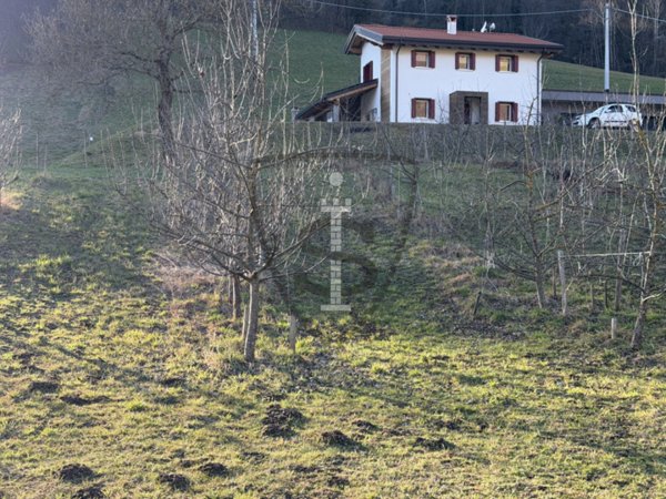 villa in vendita a Lusiana Conco in zona Santa Caterina