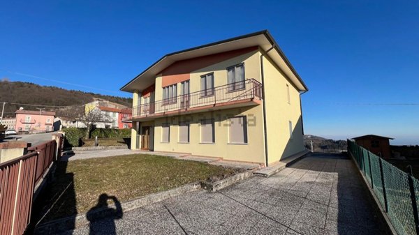 casa indipendente in vendita a Lusiana Conco in zona Lusiana