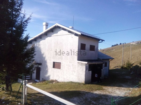 casa indipendente in vendita a Lusiana Conco
