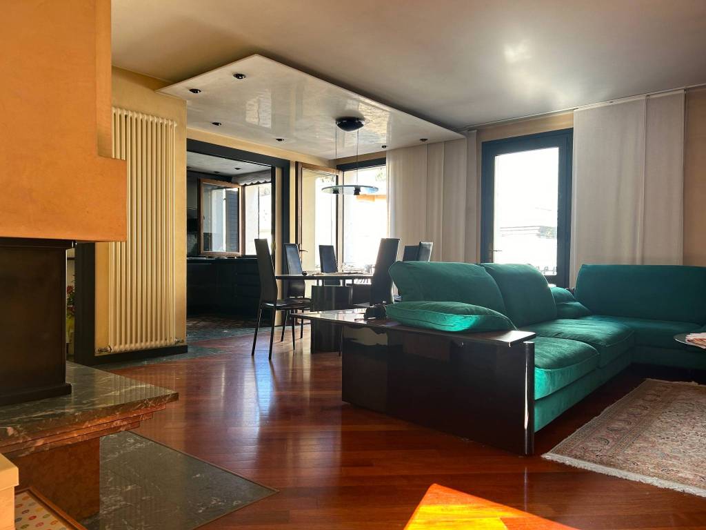 casa indipendente in vendita a Lusiana Conco in zona Santa Caterina