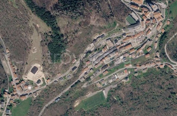 locale di sgombero in vendita a Lusiana Conco